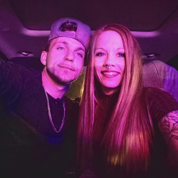 Meet your Posher, Laura Marie Parrett. - Picture 2 of 6